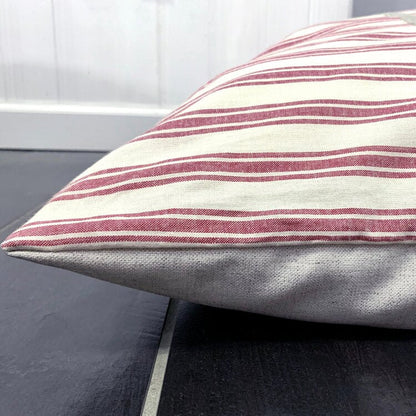 Marblehead Farmhouse Duvet Style Dog Bed